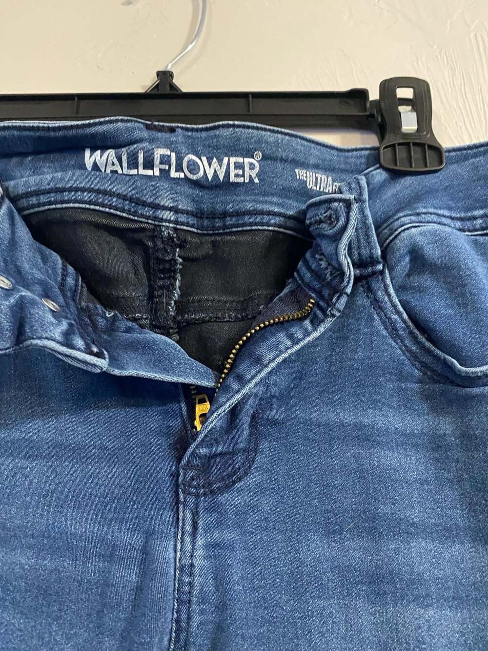 🛍️WallFlower The Ultra Skinny Jeans Size 11 Regular